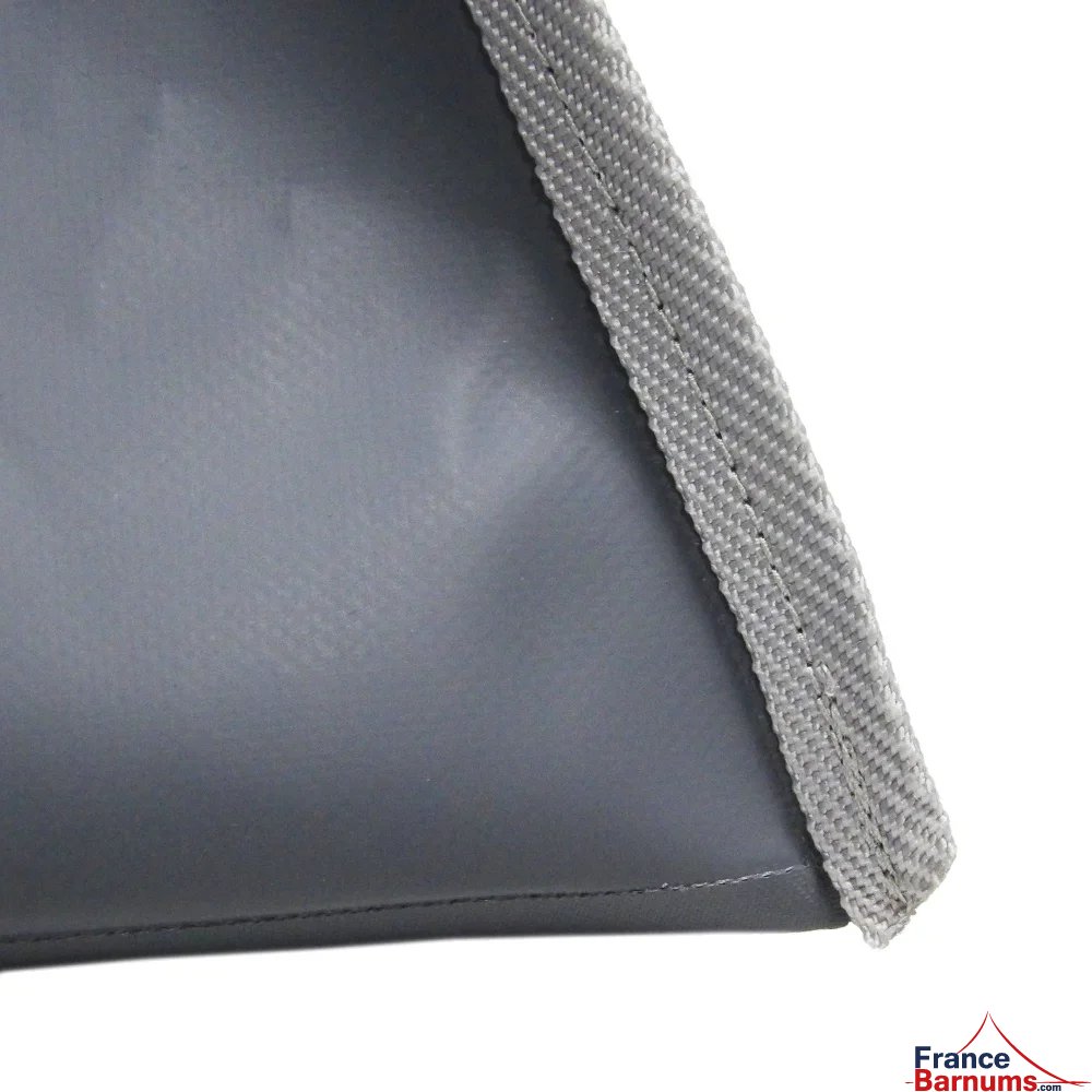 Soudure et couture de renfort sur les angles de notre lestage à remplir Soudure et couture de renfort sur les angles de notre lestage à remplir