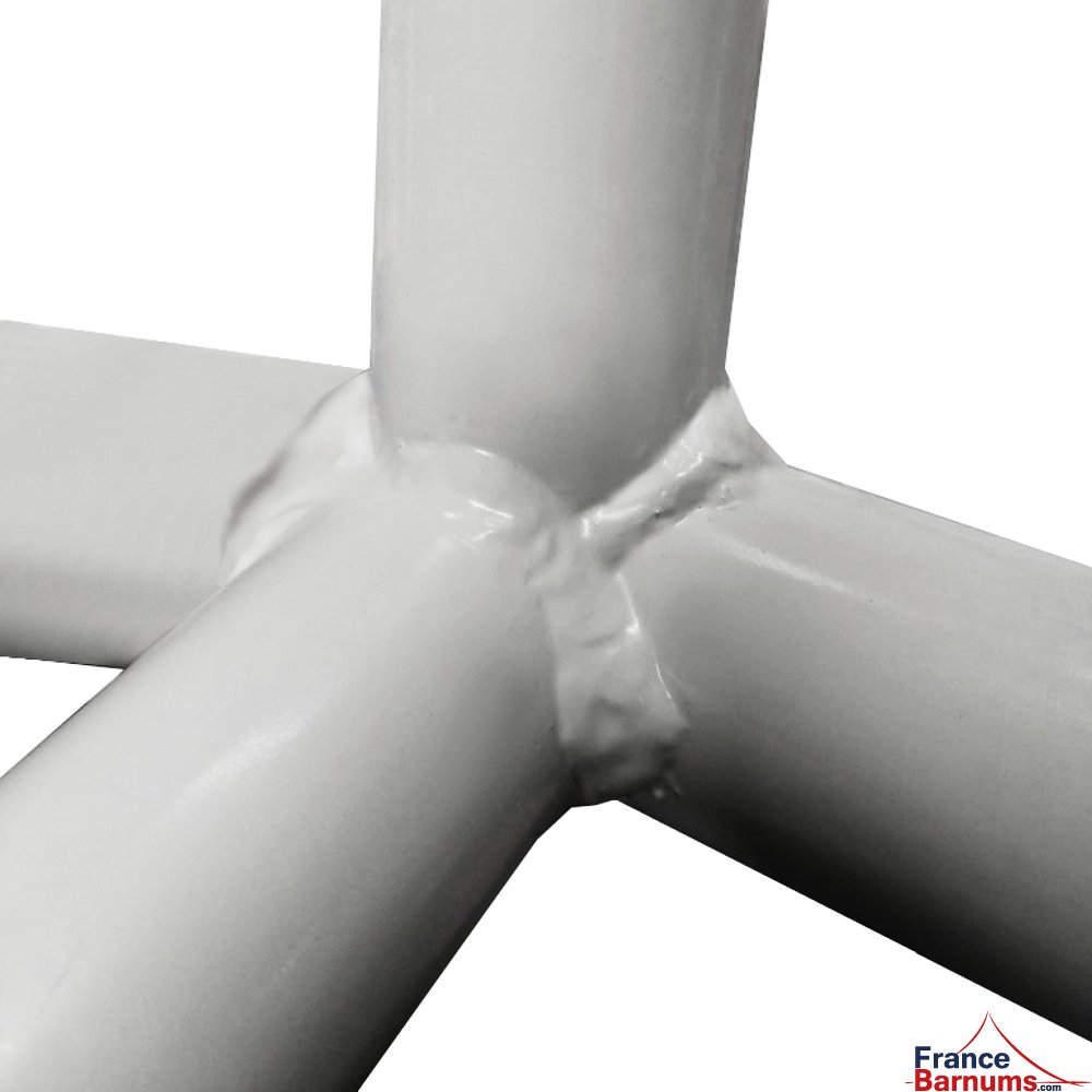 Les pièces de connexion de notre tente de réception octogonale ont des soudures de qualité pour une bonne résistance
