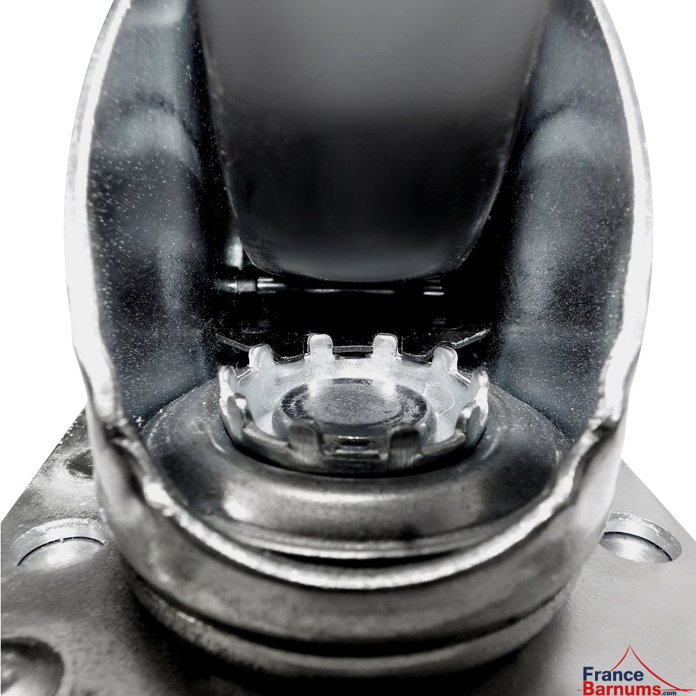 Gros plan sur le frein de la roulette pour barnum pliant