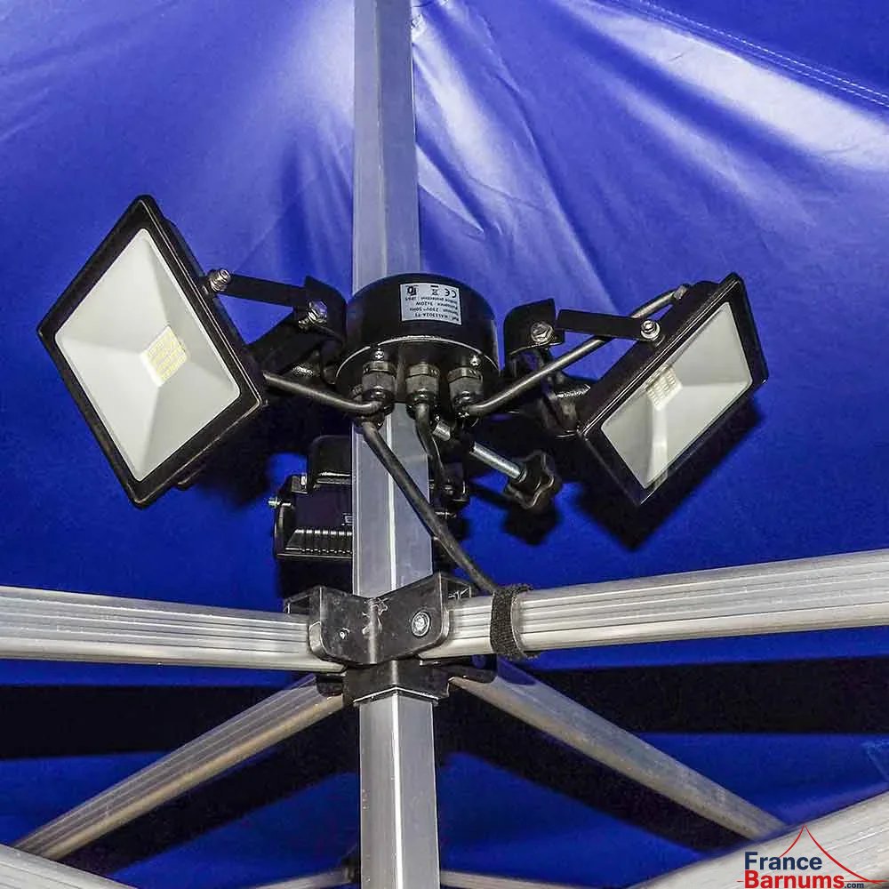 Lampe LED 450W 3 spots à accroche verticale pour barnum pliant ou tente de réception