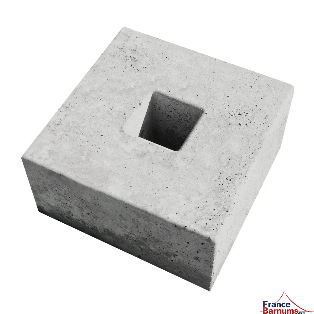 Plot de 70kg en béton pour lestage de barnum pliant, tente de réception, tente étoile, tente ou structure gonflable, etc. Plot de 70kg en béton pour lestage de barnum pliant, tente de réception, tente étoile, tente ou structure gonflable, etc.