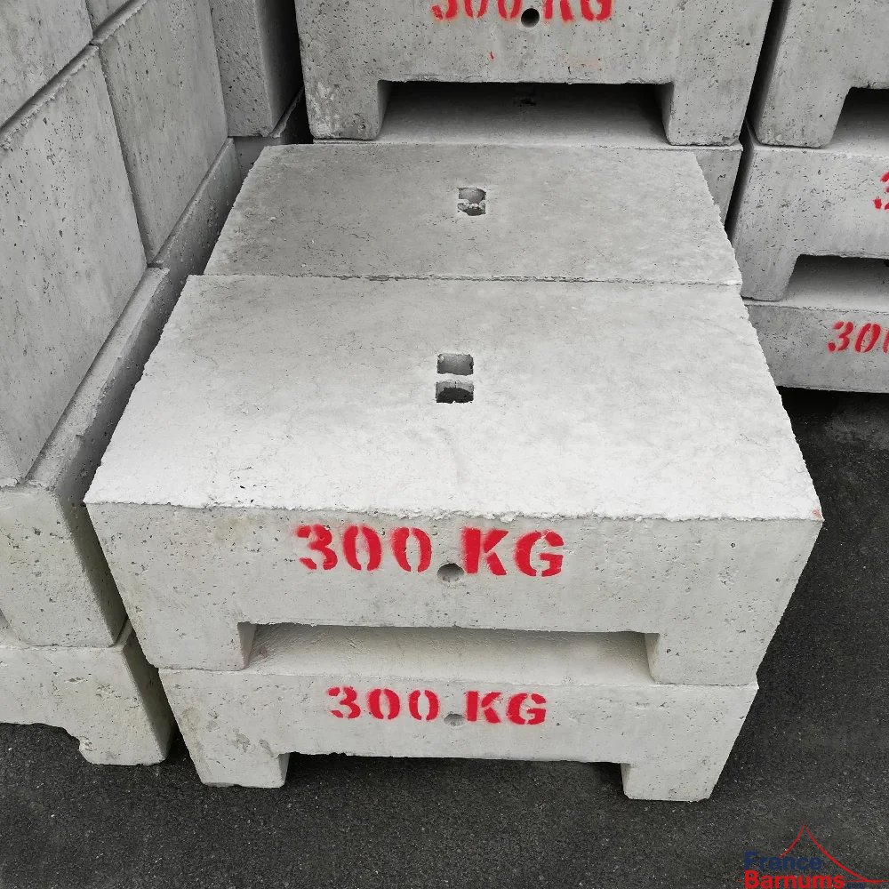 POIDS en BÉTON de 300kg pour barnum pliant ou tente de réception POIDS en BÉTON de 300kg pour barnum pliant ou tente de réception