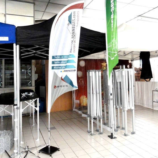 Platine avec axe rotatif