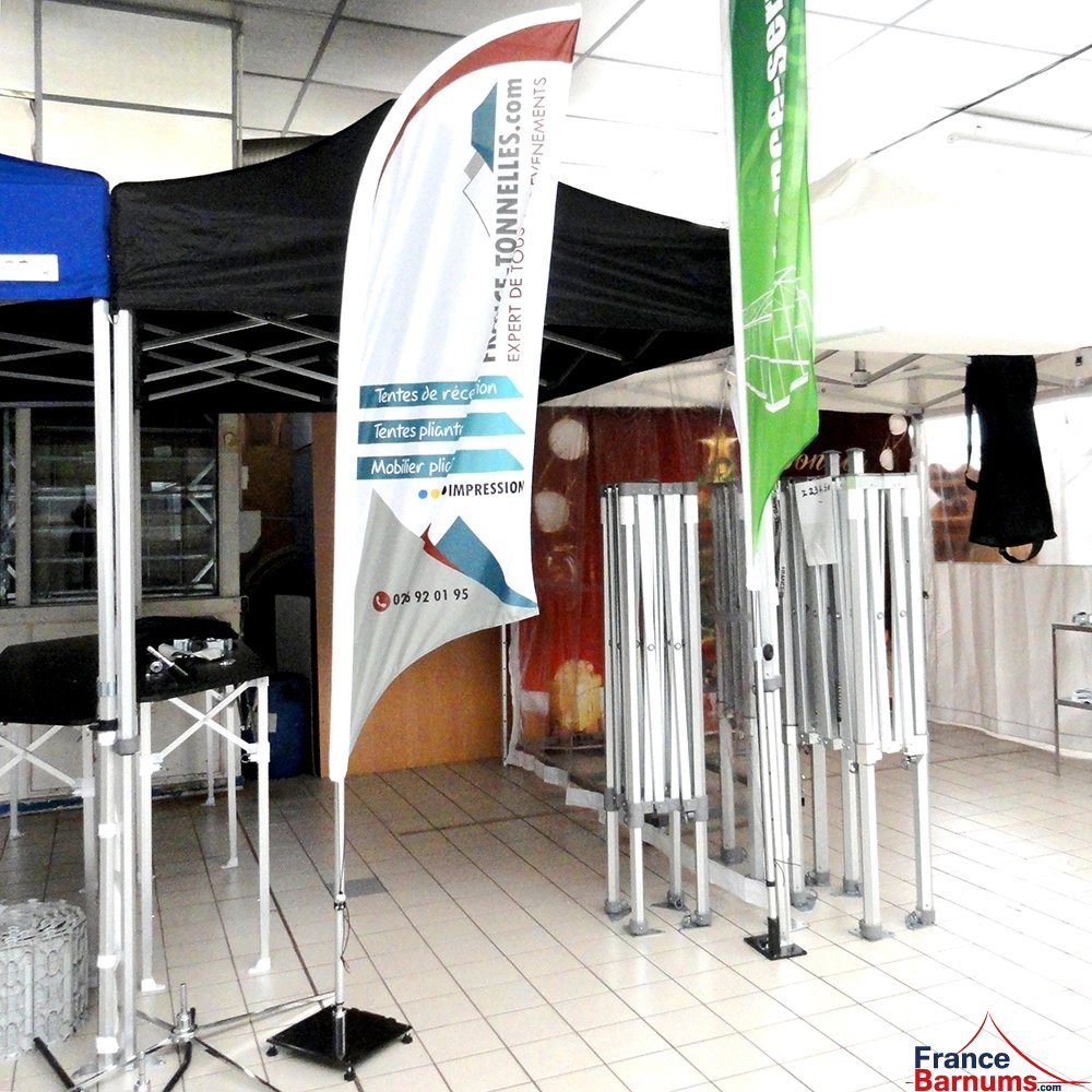 Platine avec axe rotatif