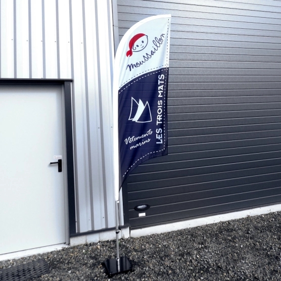 Embase plaque lestée pour oriflamme