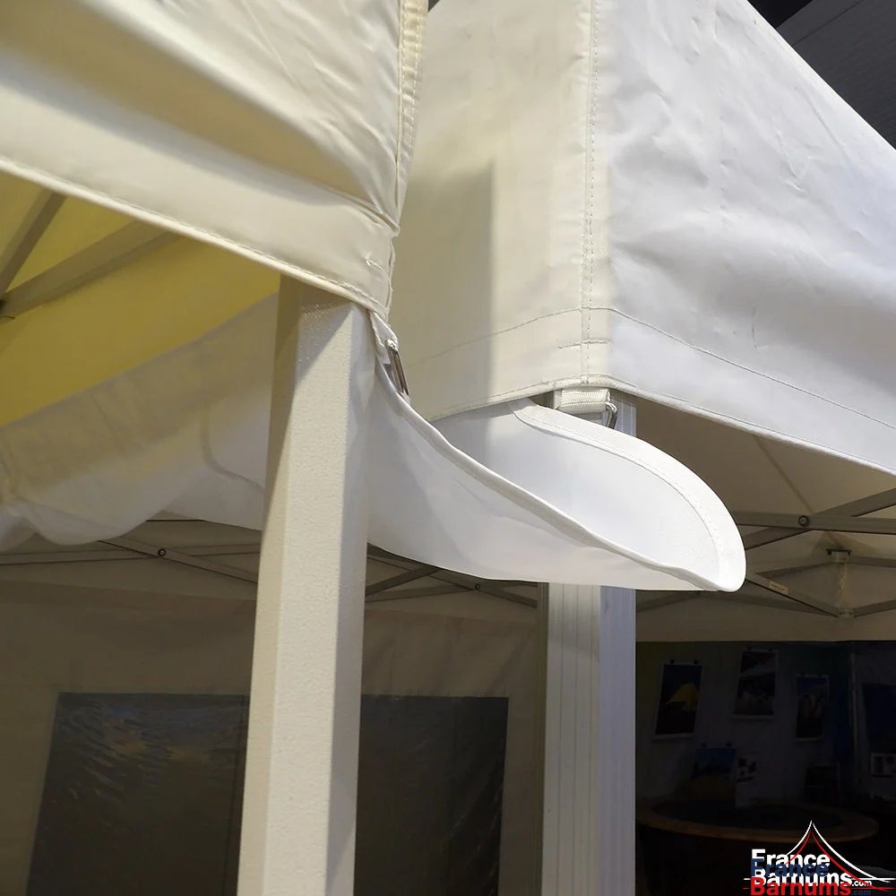 Gouttière en Polyester 380gr/m² de 2m pour tente pliante à fixer par bandes de velcro sur les bandeaux de la bâche de toit