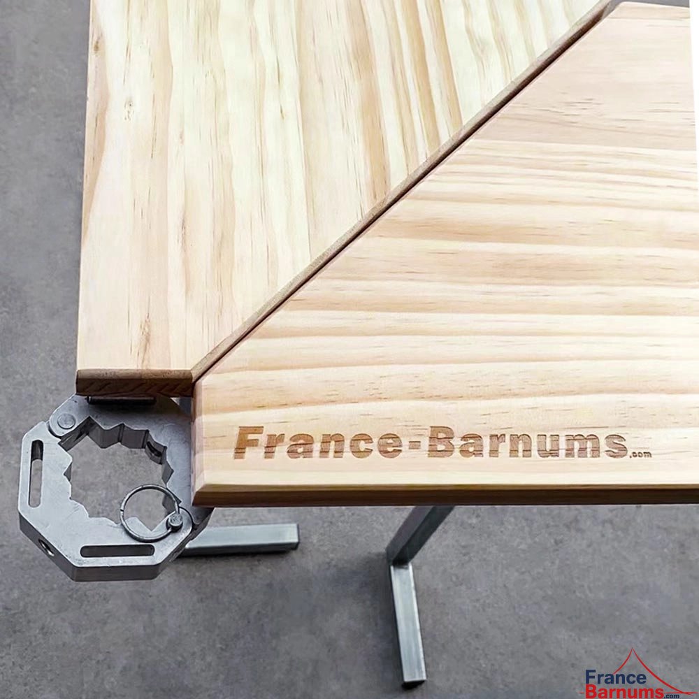 Comptoir buvette en bois verni à accrocher sur les pieds d'un barnum pliant Comptoir buvette en bois verni à accrocher sur les pieds d'un barnum pliant