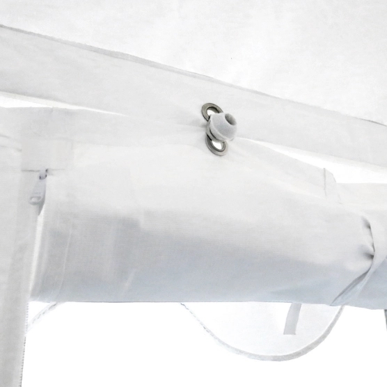 Chapiteau de réception avec grande porte relevable