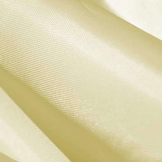 Bâche de toit Polyester enduction PVC 320 g/m2 de couleur beige Bâche de toit Polyester enduction PVC 320 g/m2 de couleur beige