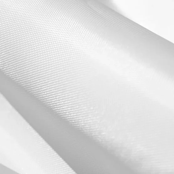 Bâche de toit Polyester enduction PVC 380 g/m2 de couleur blanche
