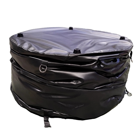 une fois dégonflée, l'arche gonflable est facilement transportable grâce à son rangement intégré une fois dégonflée, l'arche gonflable est facilement transportable grâce à son rangement intégré