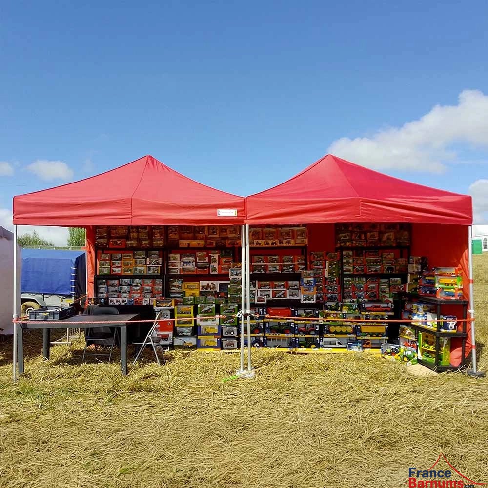 Barnum 3x3m rouge de la gamme Alu Pro 45 Luxe lors d'un marché