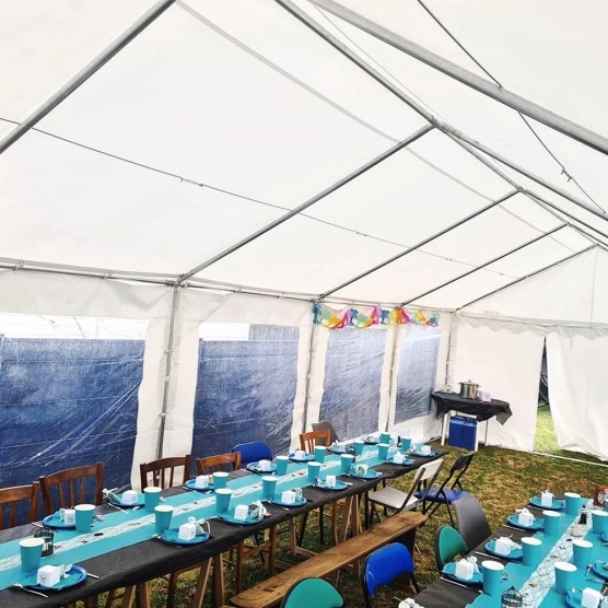 Chapiteau de festivités MEDIUM en PVC de 40m²