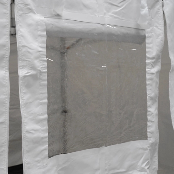 Porte avec fenêtre transparente enroulable en PVC transparent 63cm de large Porte avec fenêtre transparente enroulable en PVC transparent 63cm de large