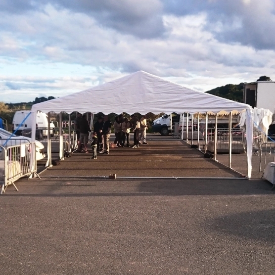 Tente de réception - Chapiteau PREMIUM 6m x 14m en PVC Tente de réception - Chapiteau PREMIUM 6m x 14m en PVC