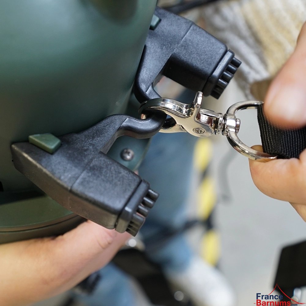 Le gonfleur dégonfleur haute performance est équipé de 4 pieds pour pouvoir être posé facilement et de manière stable