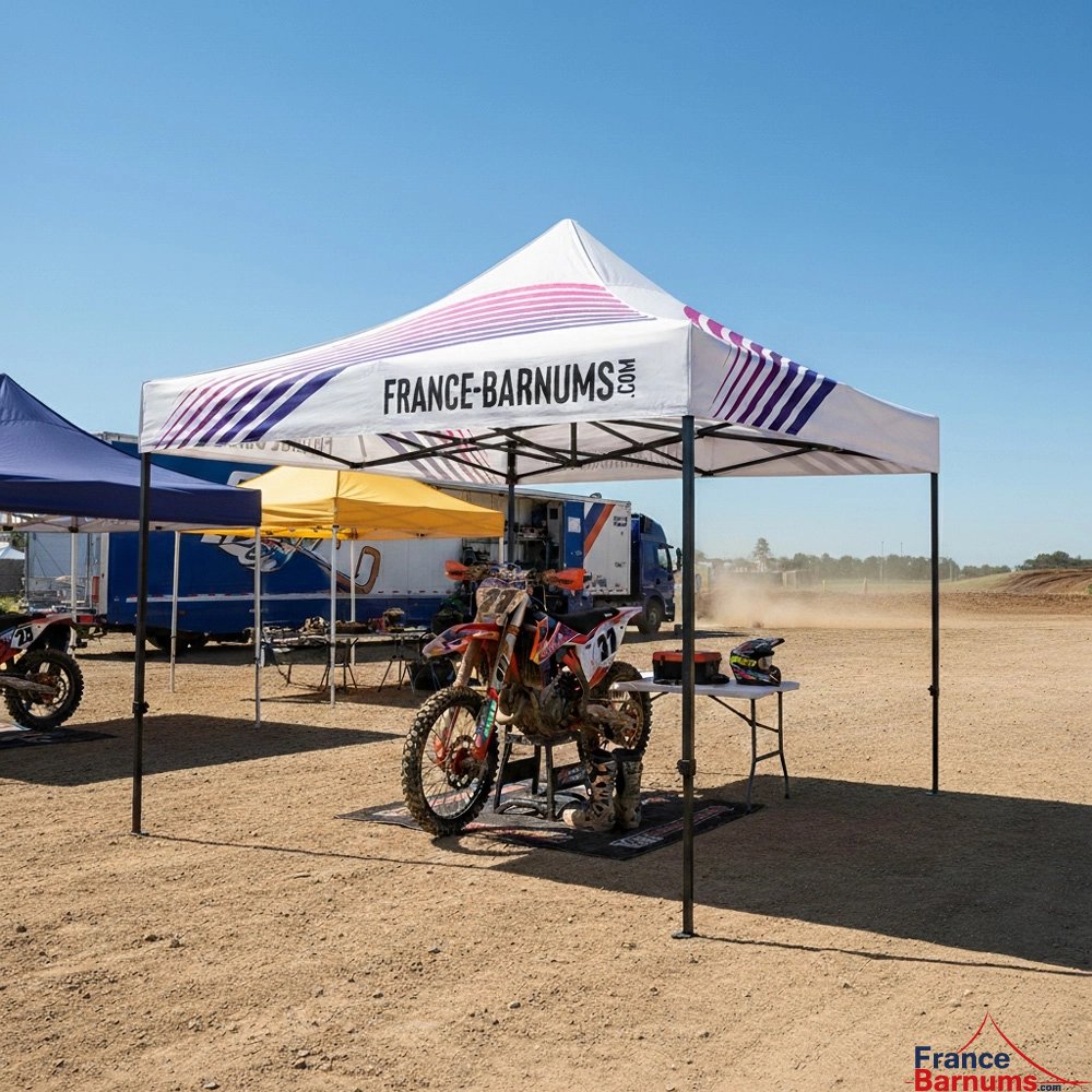paddock purple avec moto cross en situation