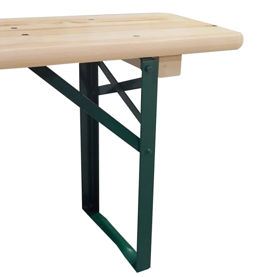 En un seul geste, vous bloquez les pieds et le banc pliant est installé.