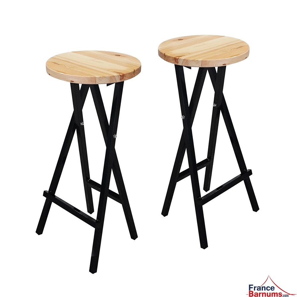 Ces deux tabourets sont équipés d'un repose-pied discret pour plus de confort