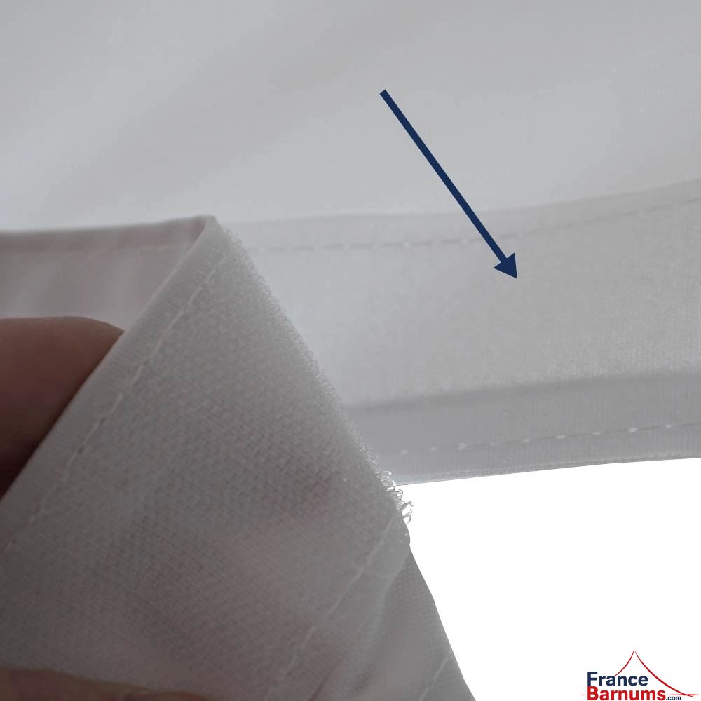 Rouleau de velcro de 2,5m pour bâche de barnum pliant - en situation velours