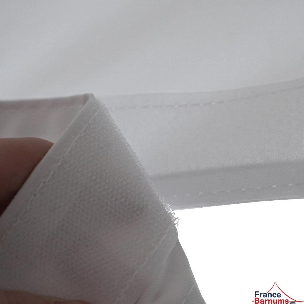 Pack de Rouleaux de velcro de 2,5m pour bâche de barnum pliant - en situation