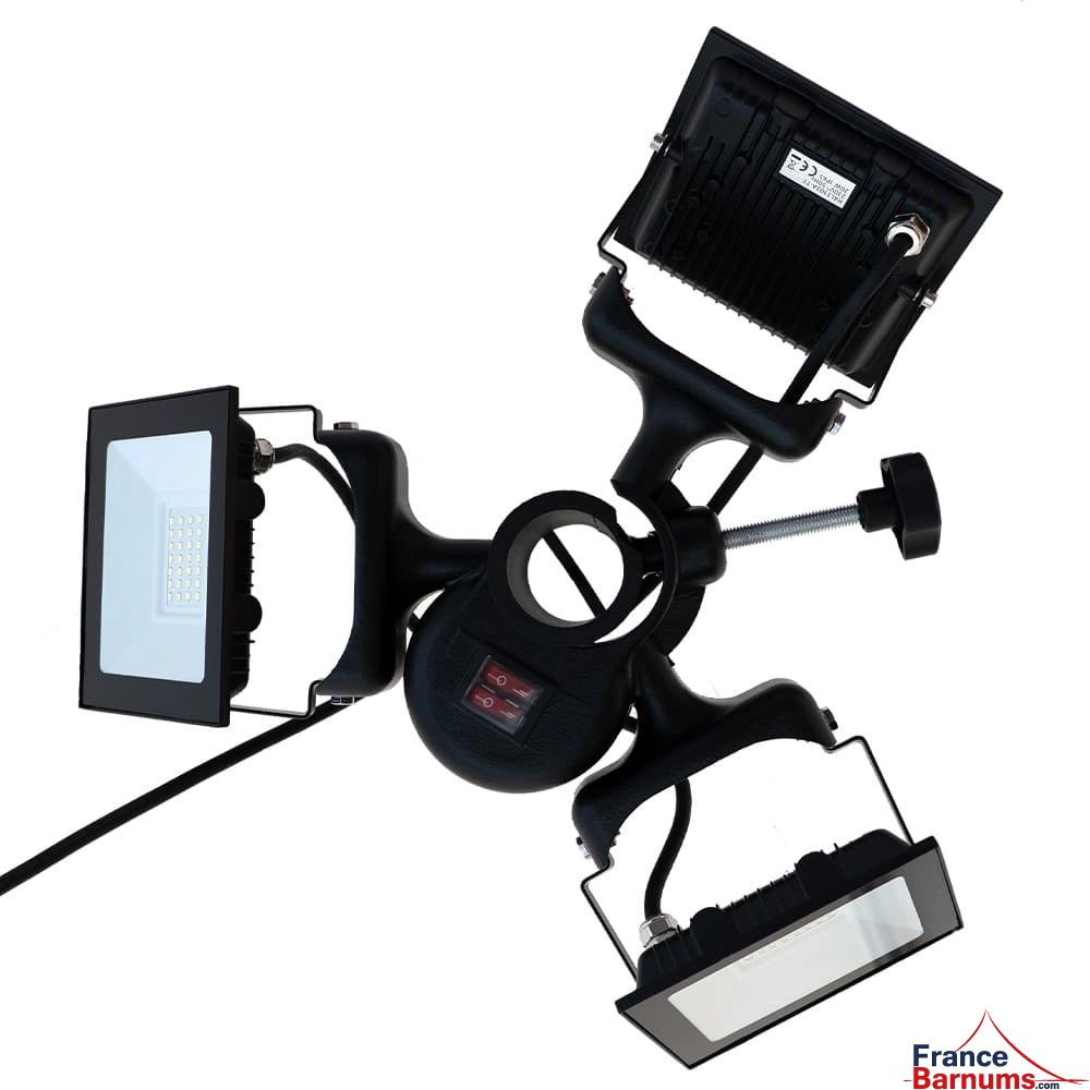 Lampe LED 450W 3 spots équipée du kit de suspension à chaîne