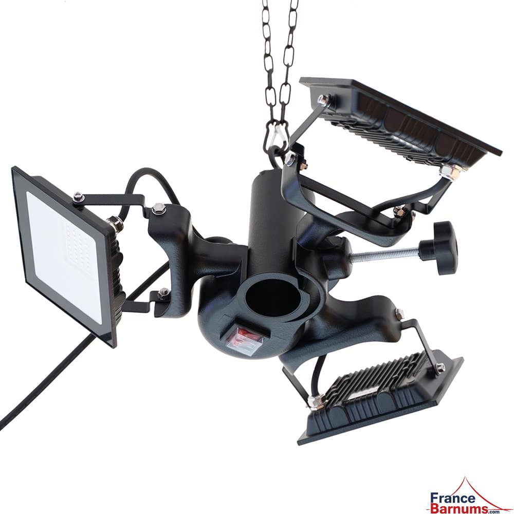 Lampe LED 450W suspendue par chaîne dans un barnum sans mât central