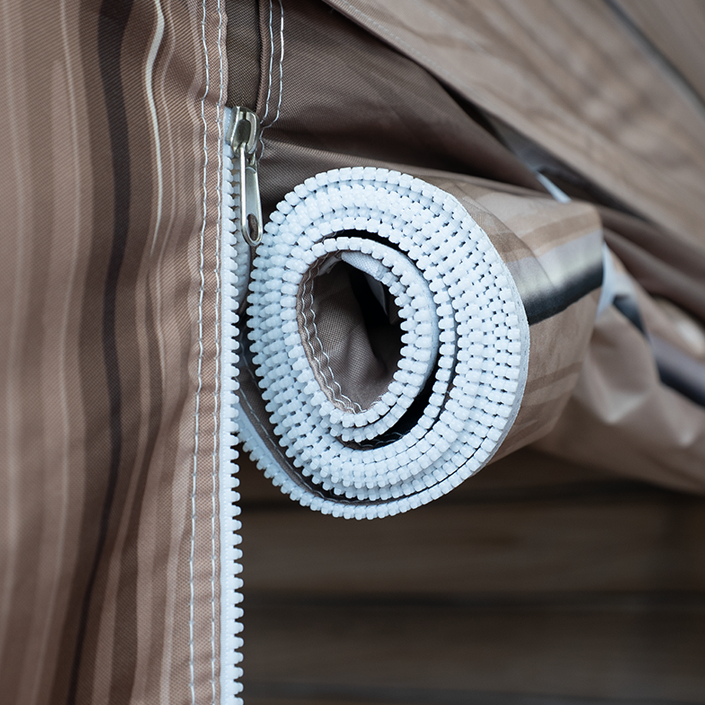 Barnum équipé d'un mur avec porte enroulable de 1,50m de large à fermeture éclair - gamme Alu pro 45 Luxe