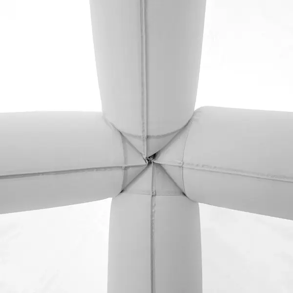 La structure est en TPU (polyuréthane thermoplastique + couche extérieure dacron polyester)