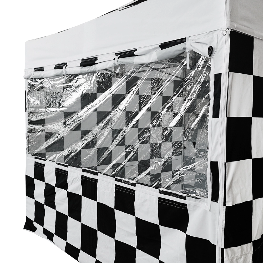 Entourage complet fixé à la bâche de toit par une large bande velcro