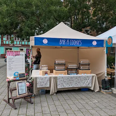 barnum pliant avec une banderole amovible imprimée